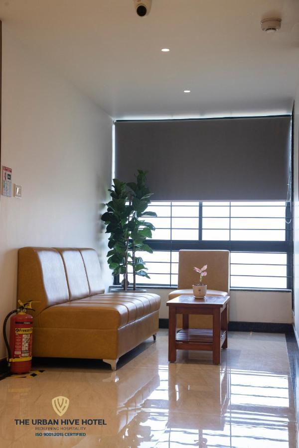 The Urban Hive Hotel Belgaum Exterior foto